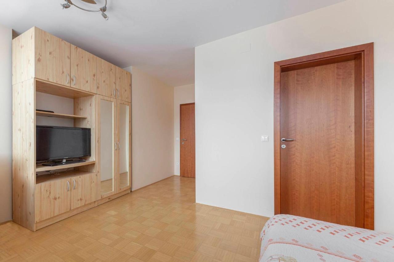 Apartma Ana Preserje  Buitenkant foto