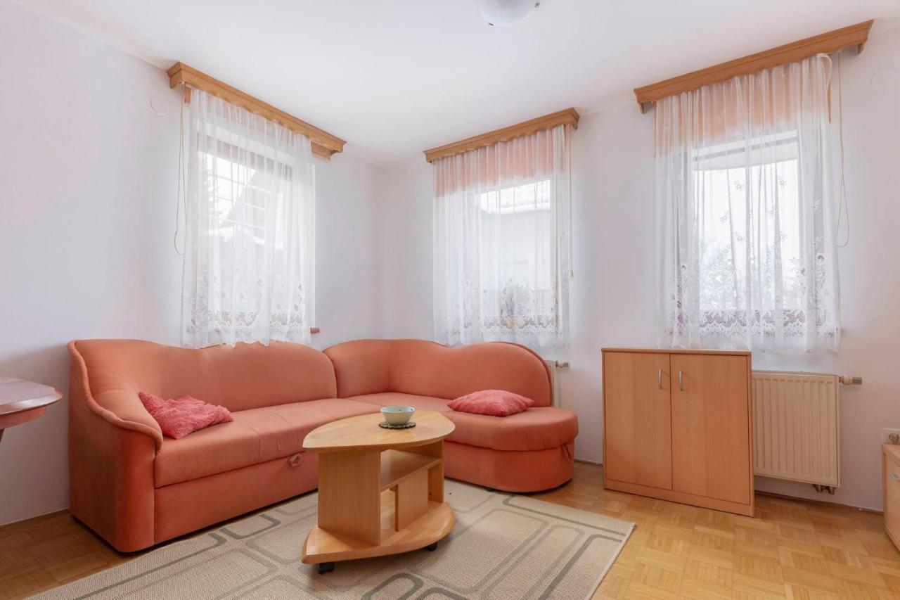 Apartma Ana Preserje  Buitenkant foto