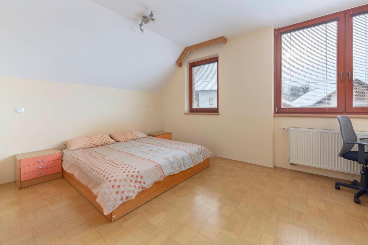 Apartma Ana Preserje  Buitenkant foto