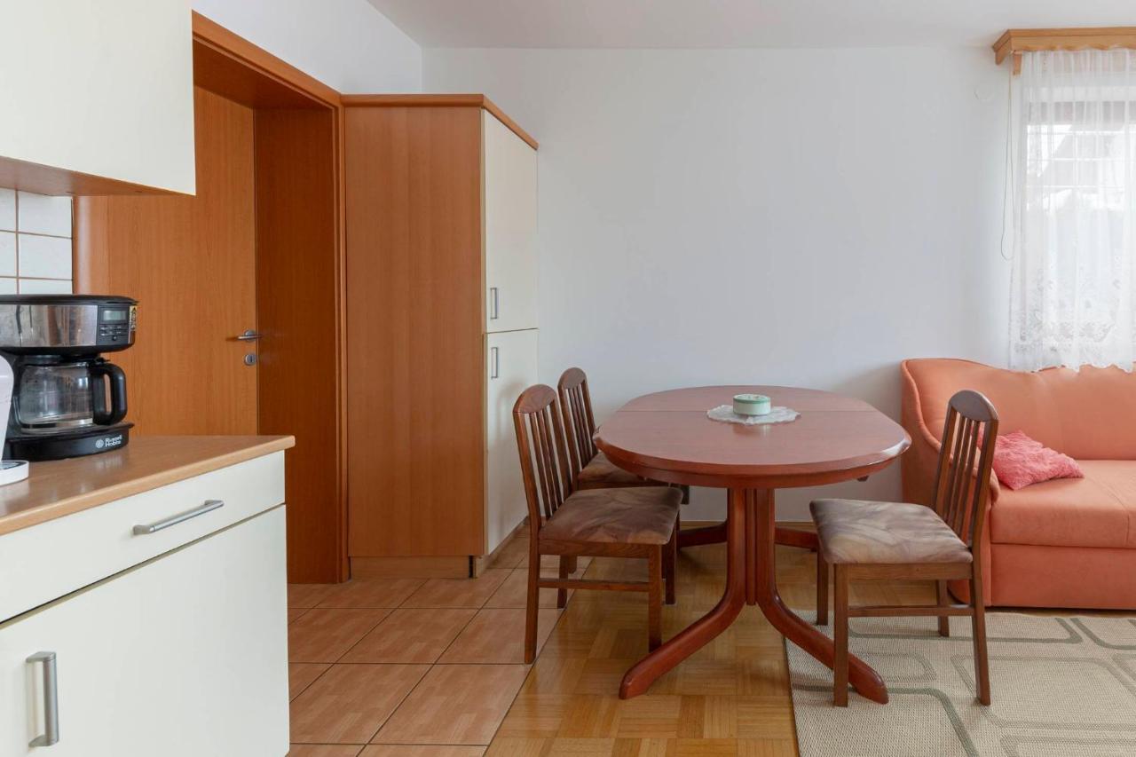 Apartma Ana Preserje  Buitenkant foto